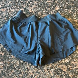 CRZ YOGA black Athletic Shorts medium